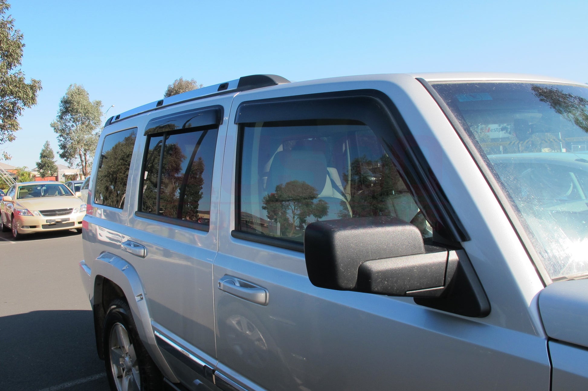 Weather Shields for Jeep Commander XH Series 2006-2011