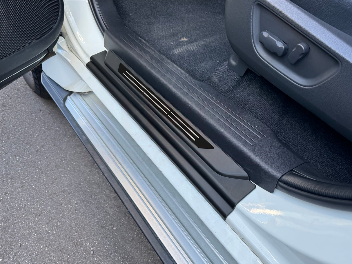Car Floor Mats + Black Door Sill Protector for Mitsubishi Pajero Sport 2015-Onwards 5 & 7 Seats