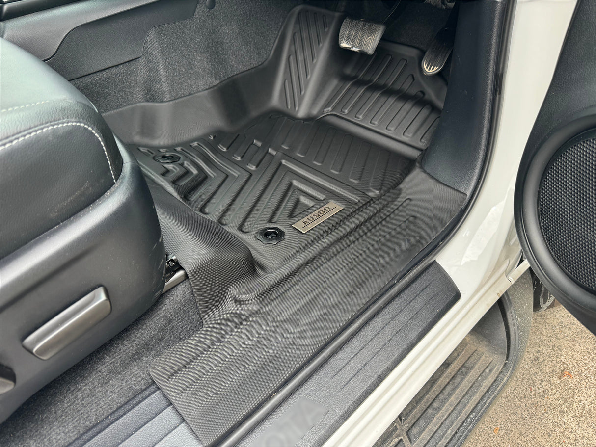 Car Floor Mats + Black Door Sill Protector for Toyota Fortuner Auto Transmission 2015-Onwards