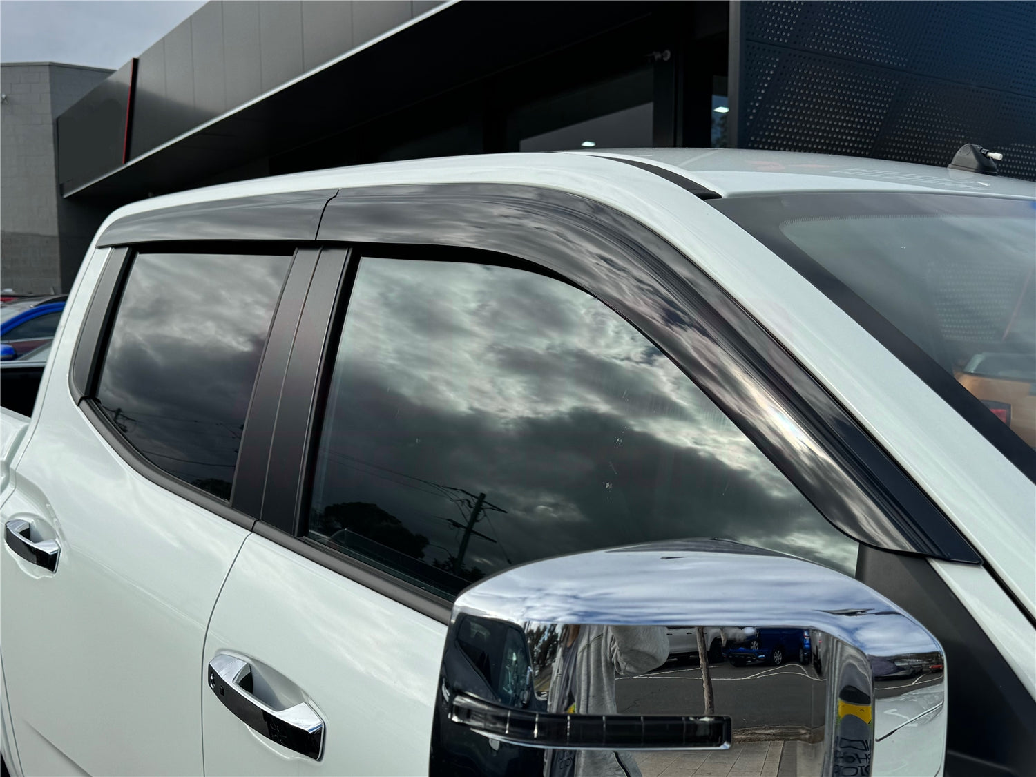 Injection Weather Shields for Mitsubishi Triton MV Dual Cab 2024-Onwards