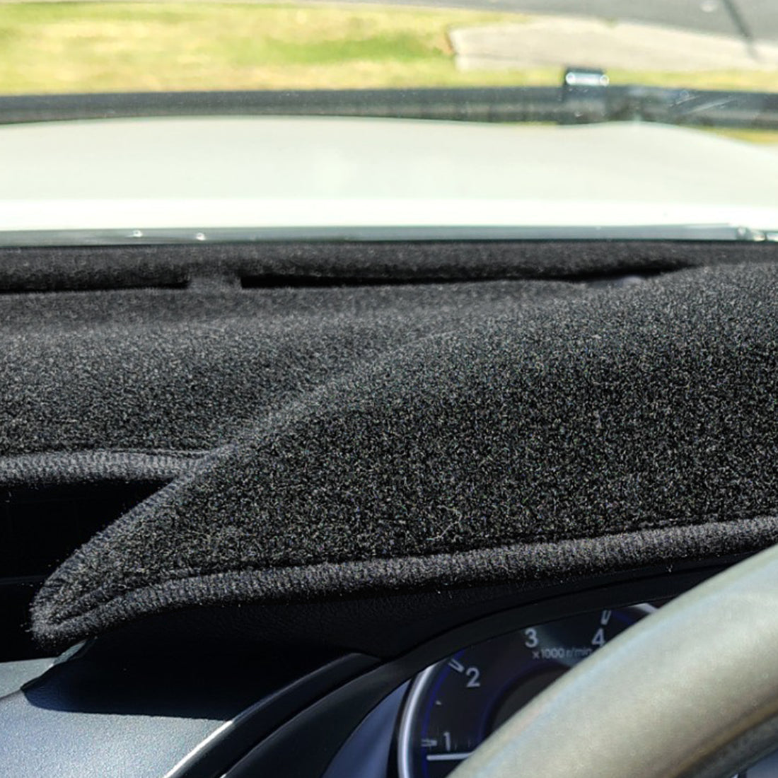 Custom Fit & Seamless Coverage