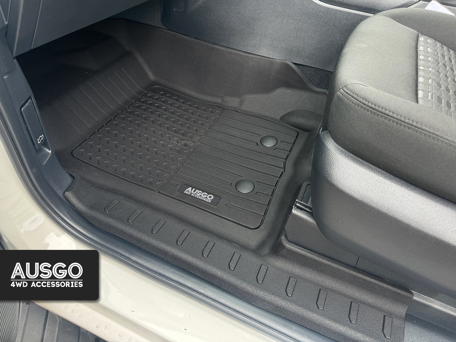 7D Injection Floor Mats + Black Door Sill Protector for Ford Everest Next-Gen 2022-Onwards