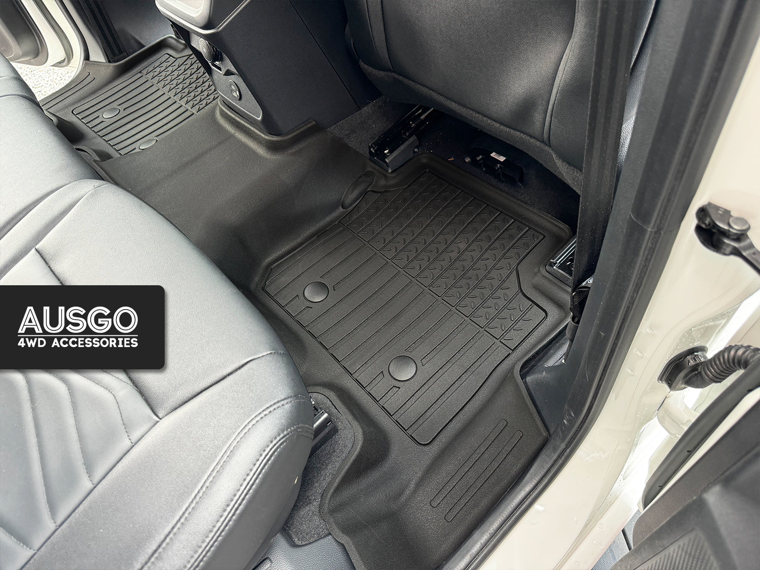 7D Injection Floor Mats + Black Door Sill Protector for Ford Everest Next-Gen 2022-Onwards