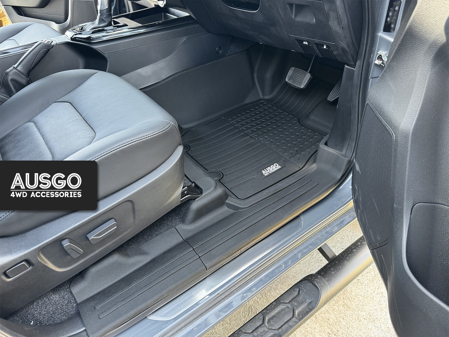 7D Injection Floor Mats + Black Door Sill Protector for ISUZU MUX MU-X 2021-Onwards