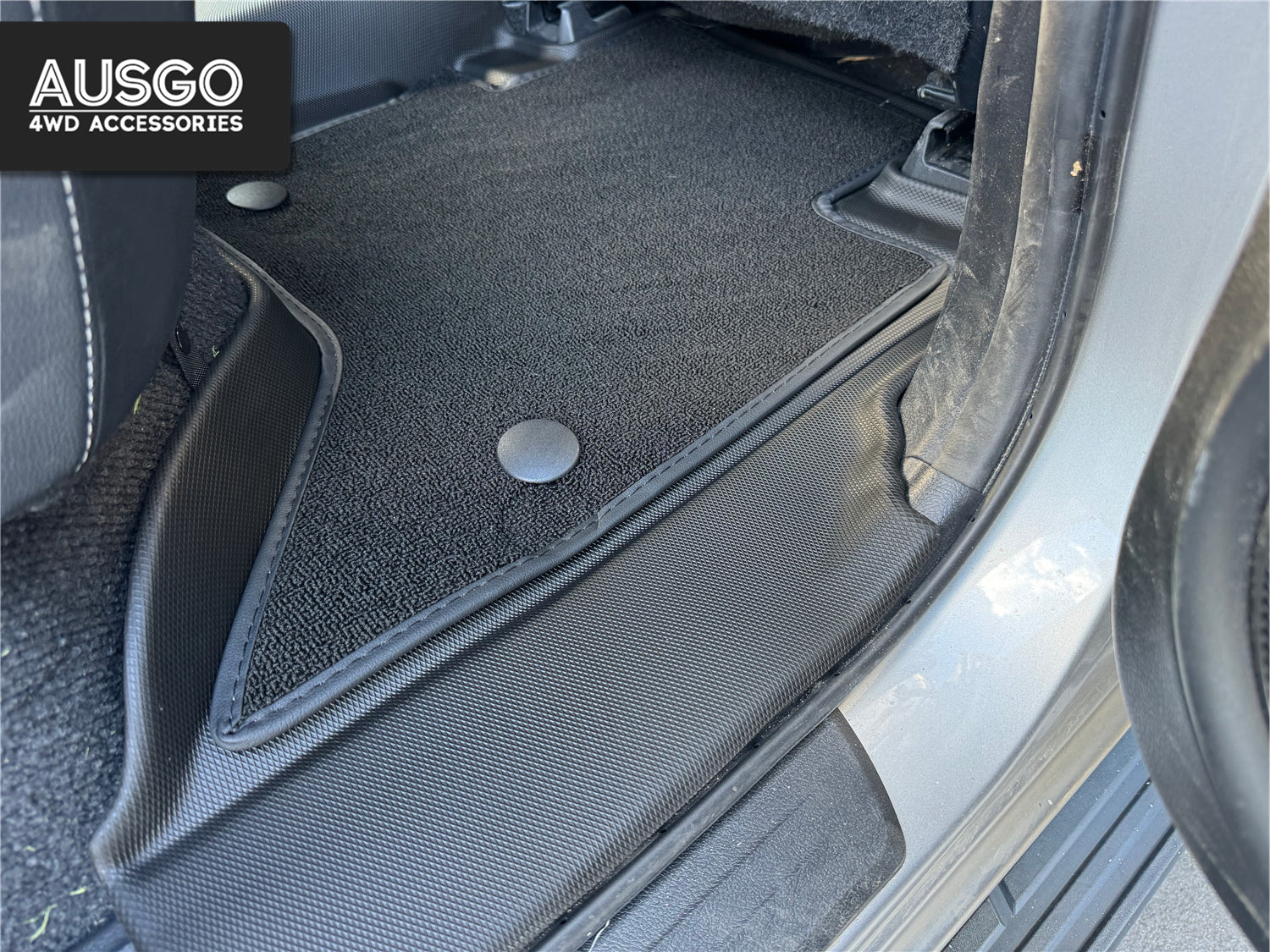 Double-Layer Car Floor Mats for Toyota Hilux Dual Cab 2025-Onwards Auto Trans
