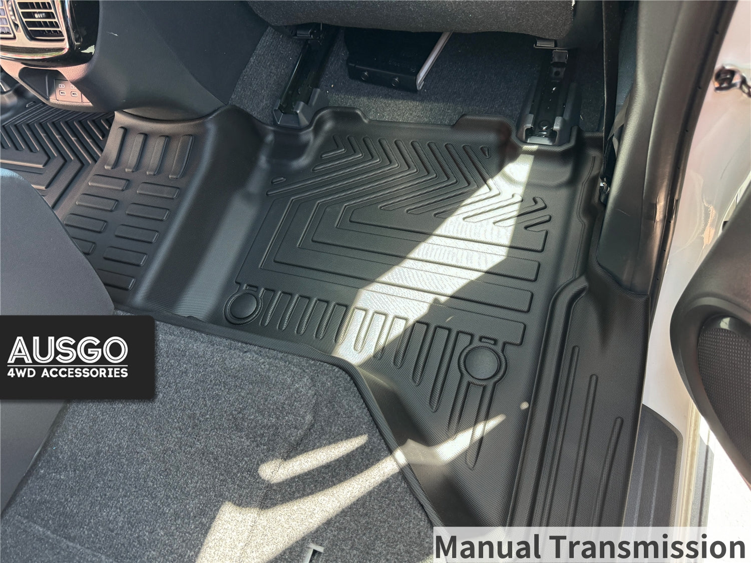 5D Injection Floor Mats + Black Door Sill Protector for Toyota Hilux Dual Cab 2015-Onwards