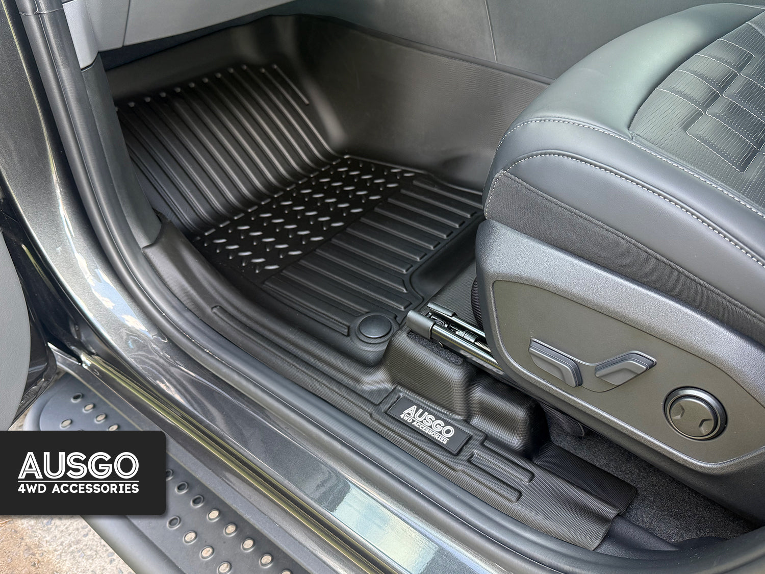 7D Floor Mats + Black Door Sill Protector for KIA Tasman 2025-Onwards