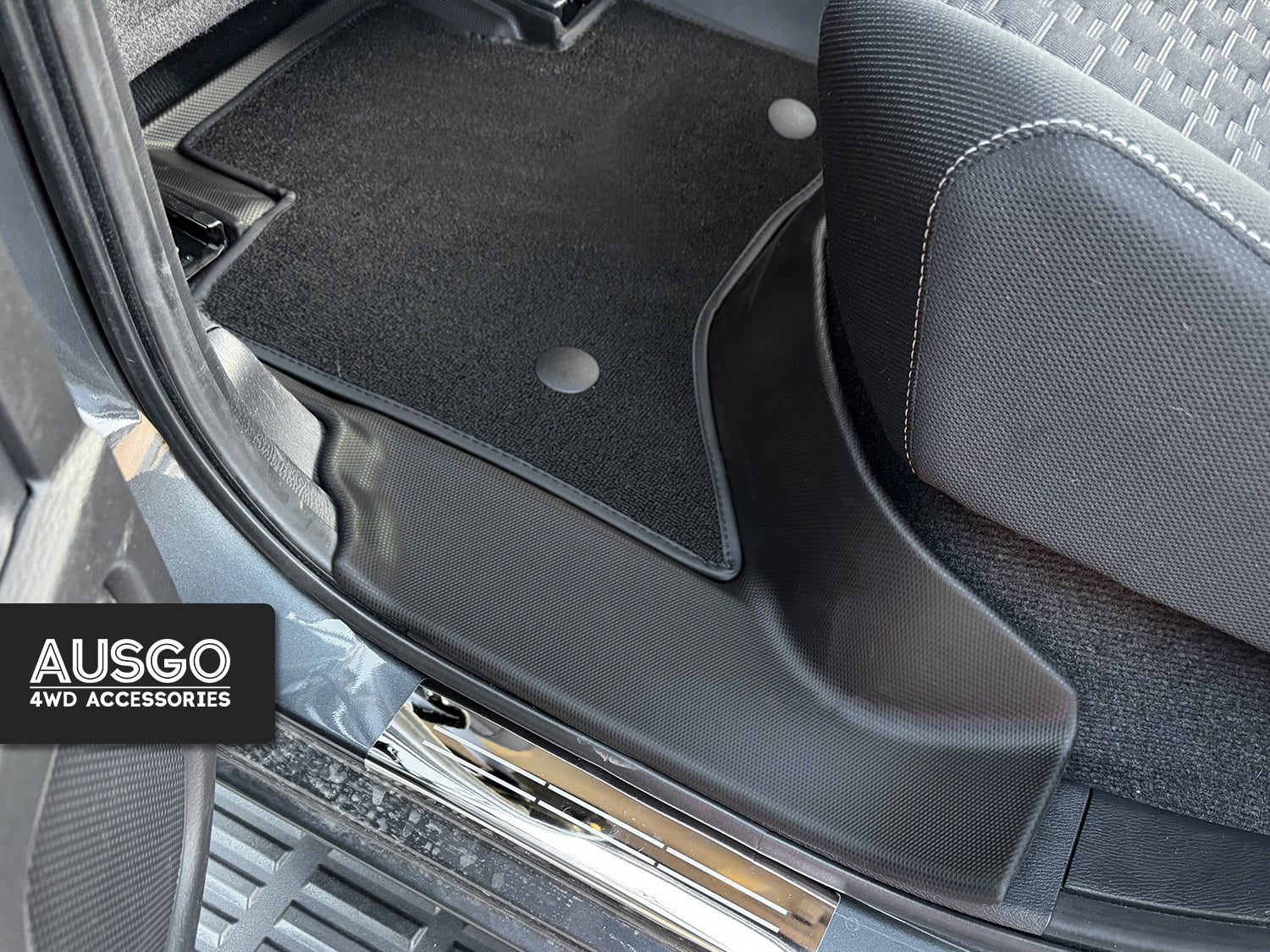 Double-Layer Car Floor Mats for Nissan Navara D27 Dual Cab 2026-Onwards