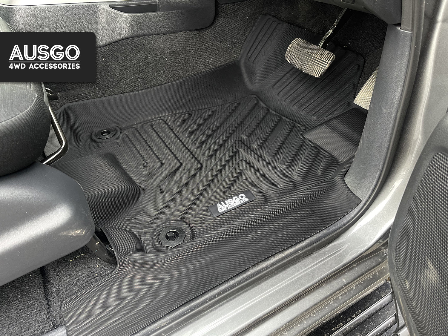 5D Car Floor Mats for Nissan Navara NP300 D23 Dual Cab 2015-Onwards