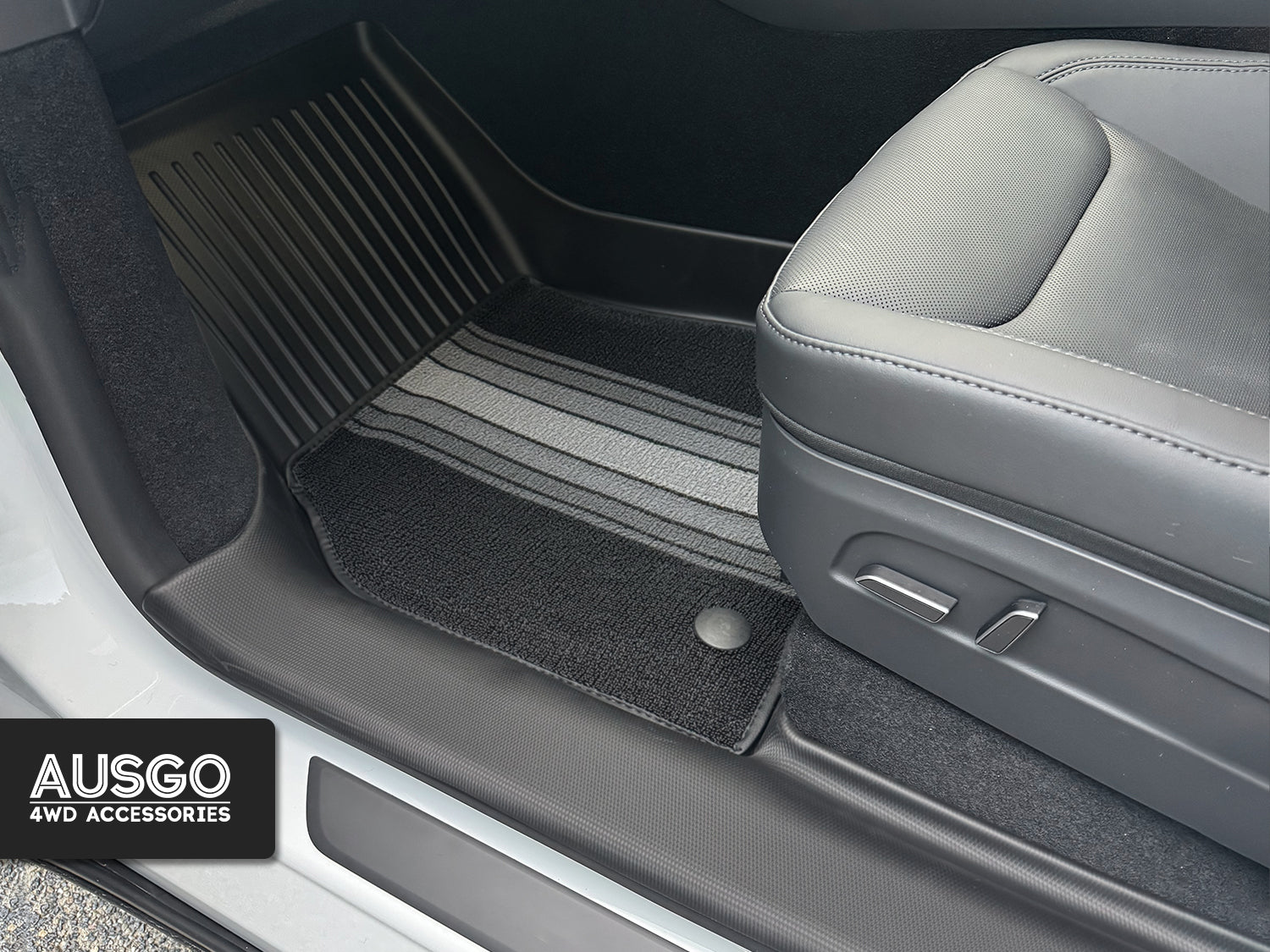 Double-Layer Car Floor Mats for Tesla Model Y Juniper 2025-Onwards