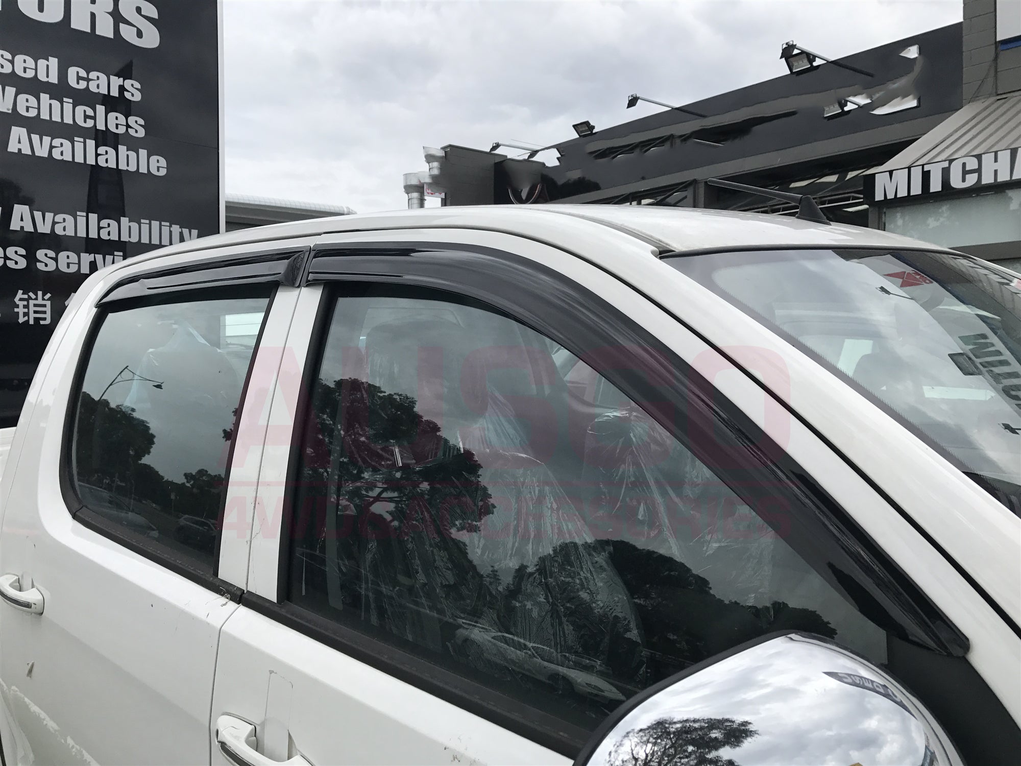 Luxury Weather Shields for Foton Tunland 2013-Onwards