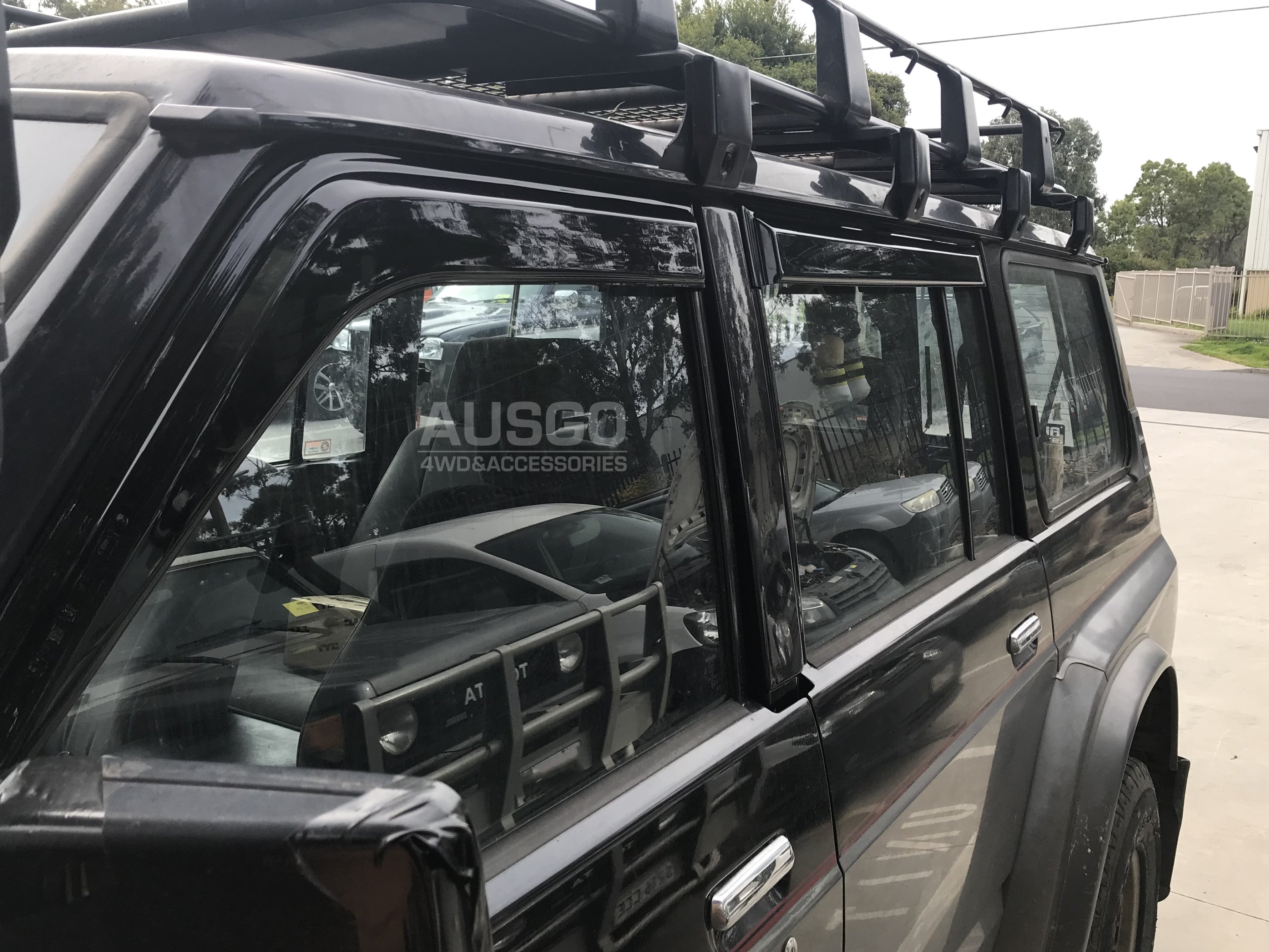 Luxury Weather Shields for Nissan Patrol Y60 GQ Auto Miror 1988-1997