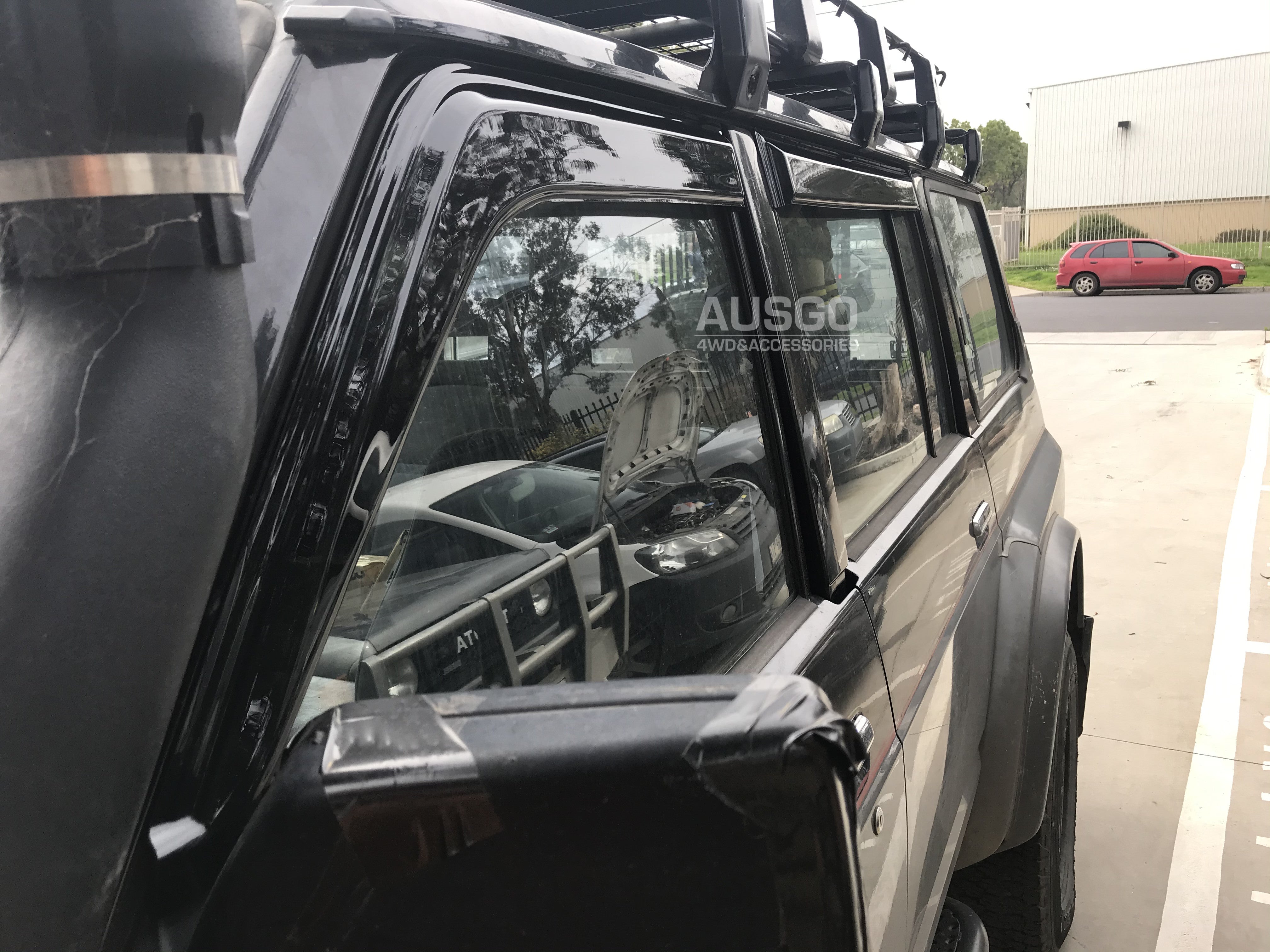 Luxury Weather Shields for Nissan Patrol Y60 GQ Auto Miror 1988-1997